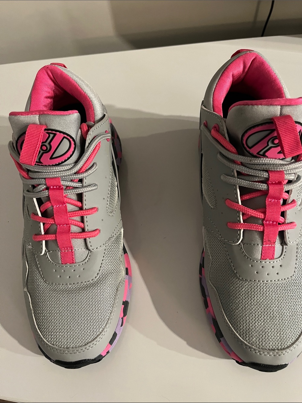 Heelys Gray and Hot Pink Girls' Skate Sneakers